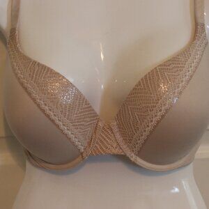 Victoria's Secret Body By Victoria Perfect Shape Underwire Padded Bra 32DDD